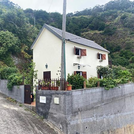 Casa Dias Apartment Porto Moniz Ngoại thất bức ảnh