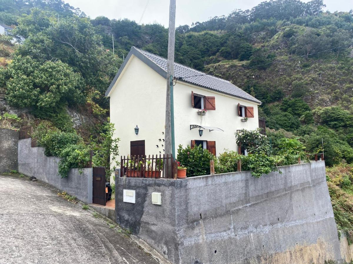 Casa Dias Apartment Porto Moniz Ngoại thất bức ảnh